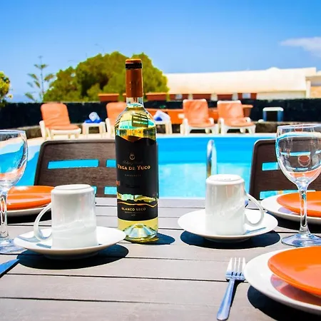 Isla De Lobos Oceanview Villa *